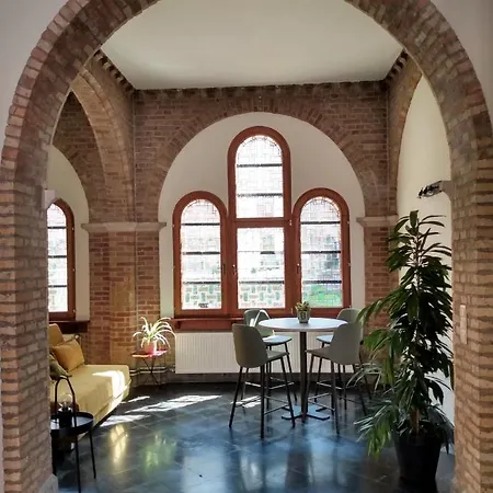Pilgrim's Loft Apartment